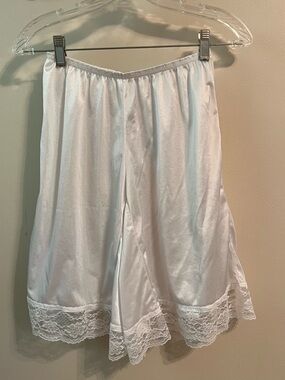 Vintage Pollinaise Lace Hem Culotte Pettipants Slip Size M